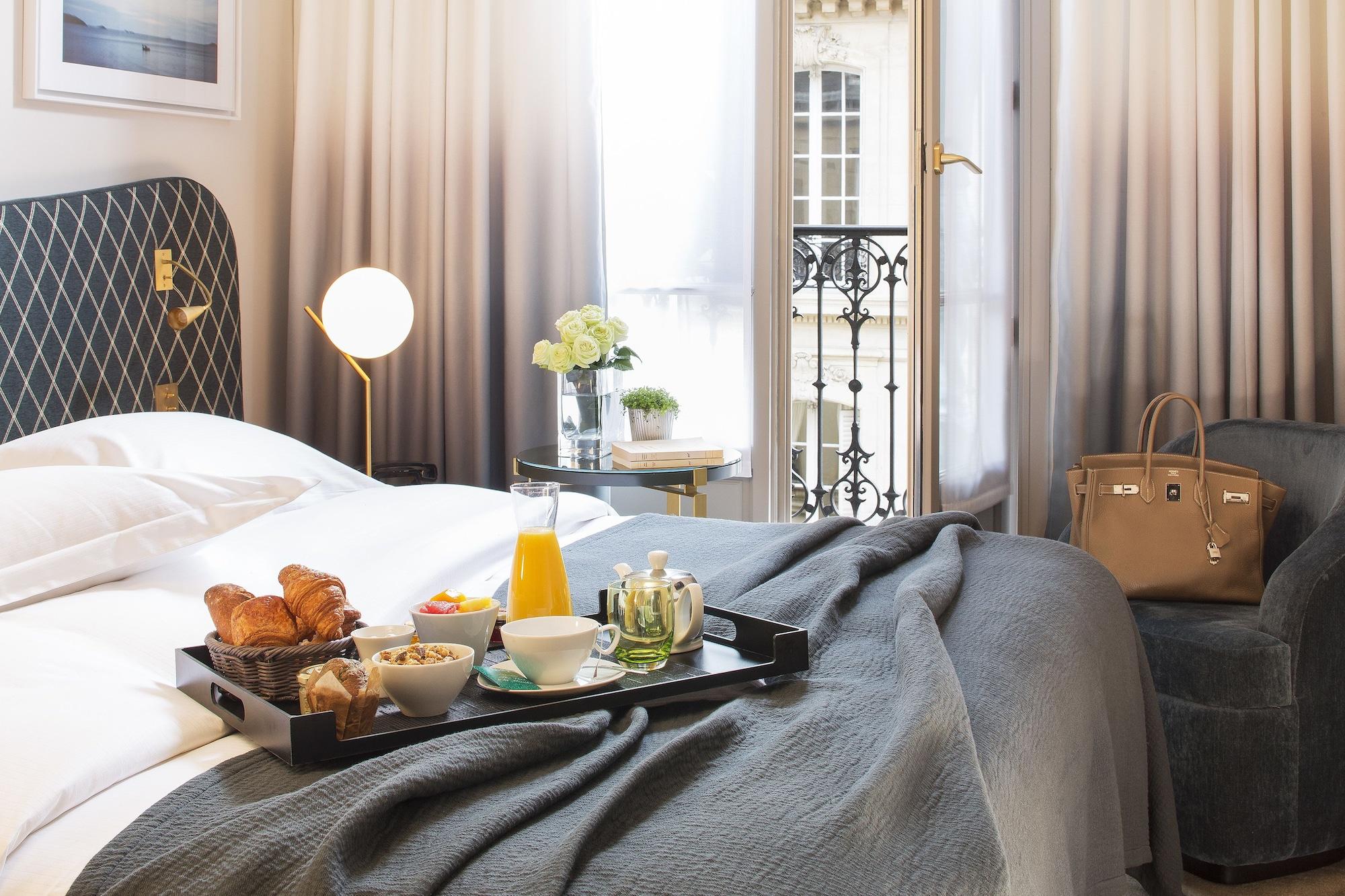 Hotel Le Marianne Париж Экстерьер фото
