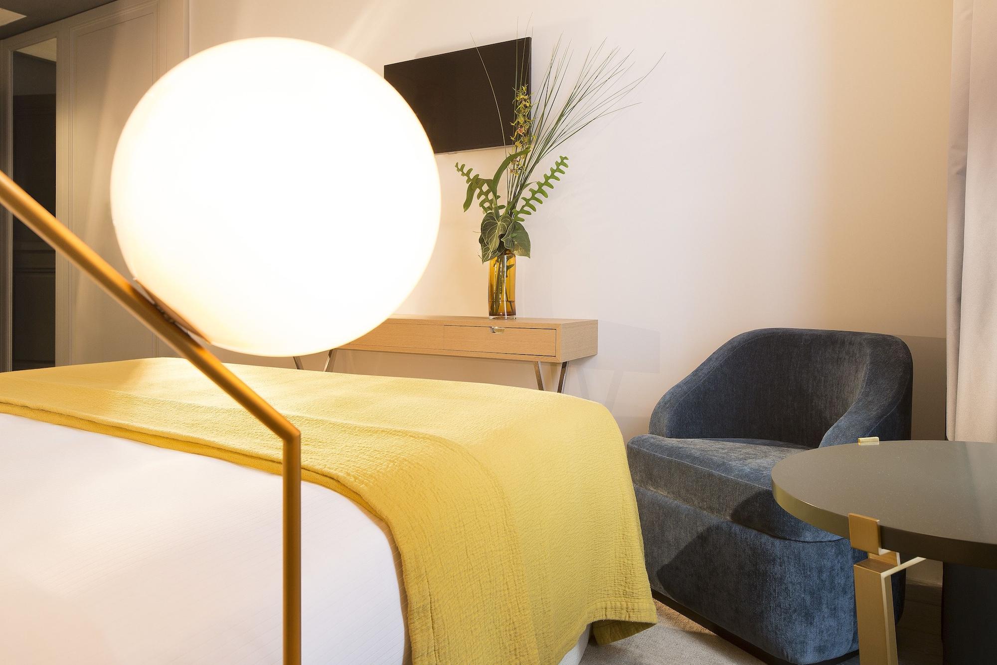 Hotel Le Marianne Париж Экстерьер фото