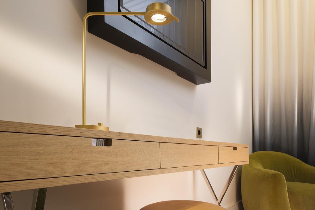 Hotel Le Marianne Париж Экстерьер фото
