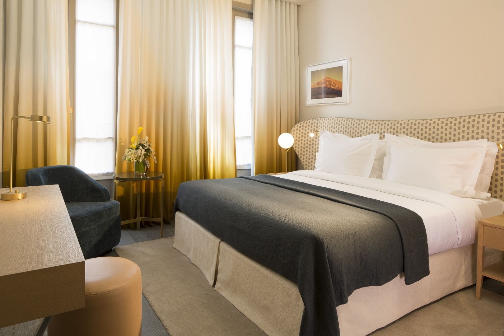 Hotel Le Marianne Париж Экстерьер фото