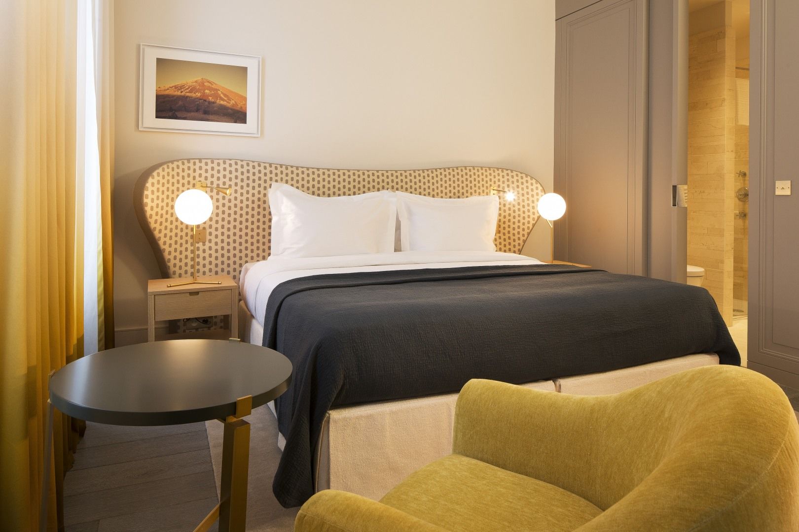 Hotel Le Marianne Париж Экстерьер фото